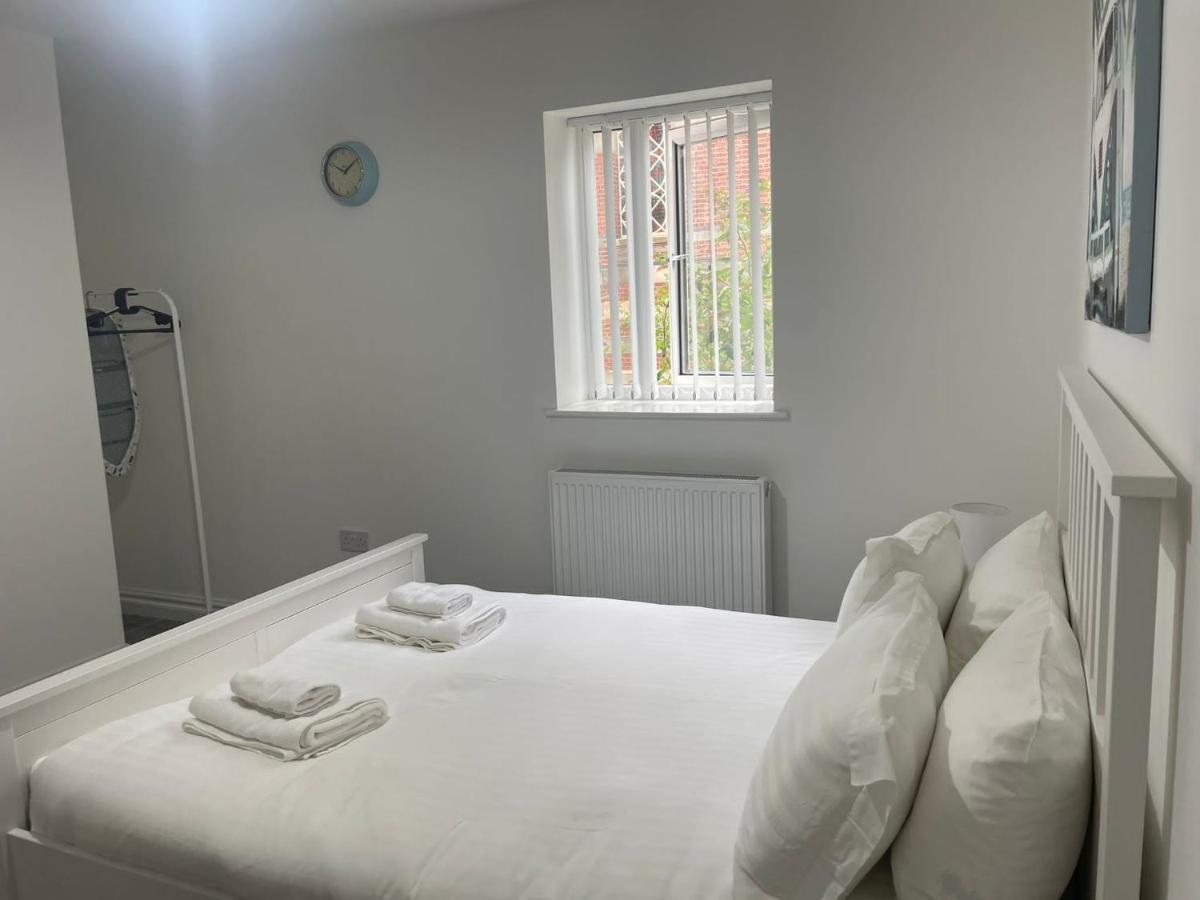 Citybreaks Rooms With Free Parking Liverpool Bagian luar foto